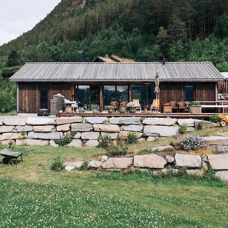 Tatil Evi Seaside With Panoramic Views In Alvundfjord *